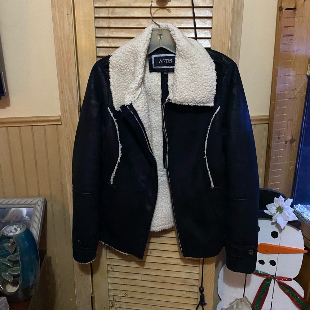 Women’s black jacket